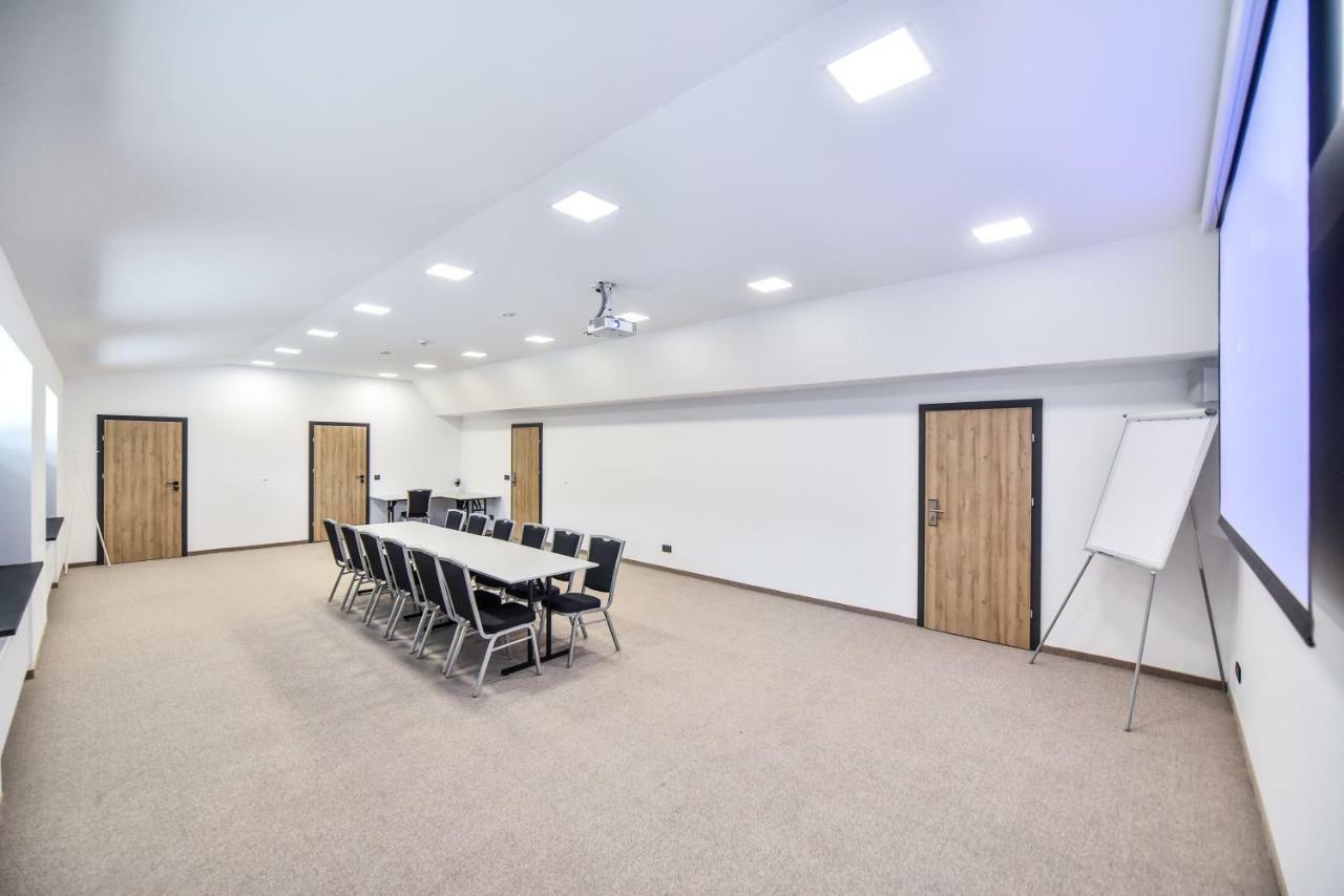 Sport Rooms Spała Eksteriør billede