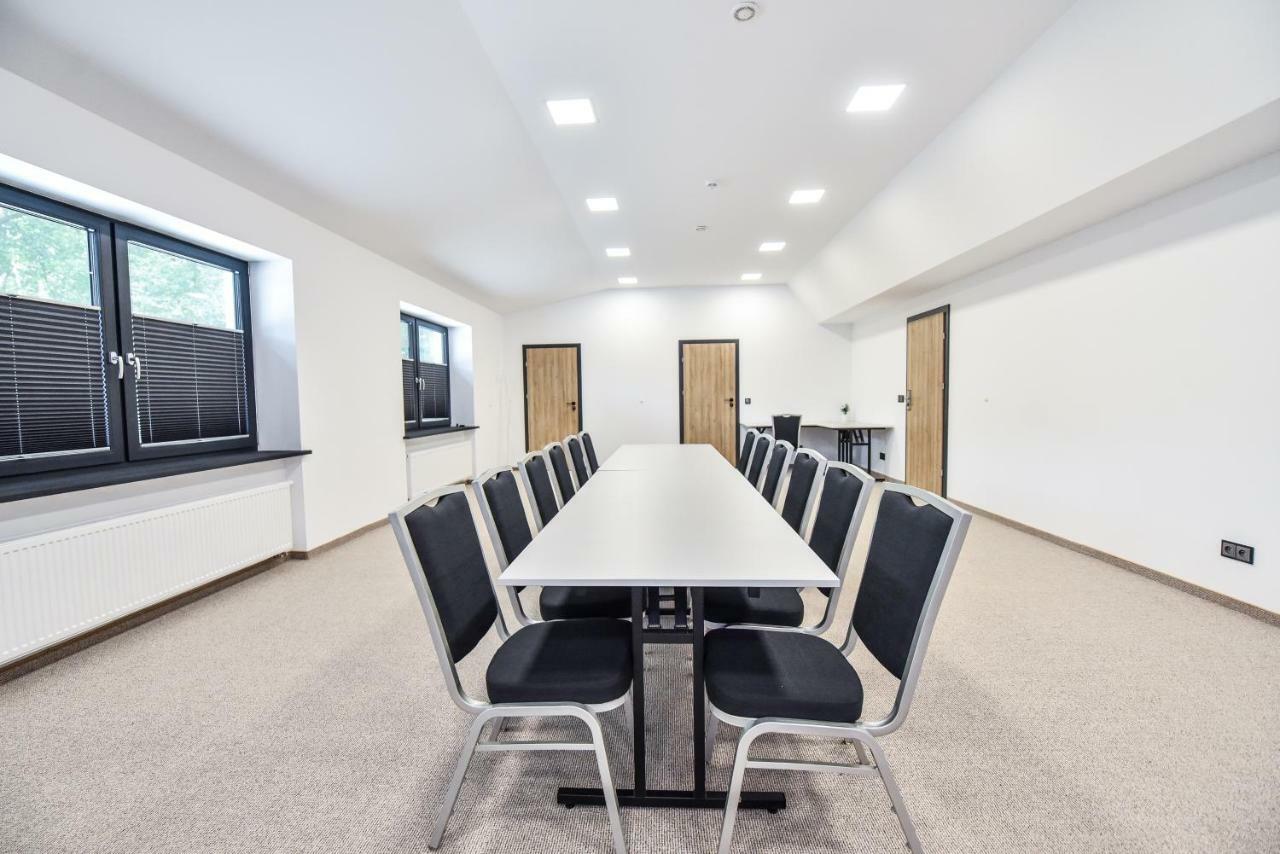 Sport Rooms Spała Eksteriør billede